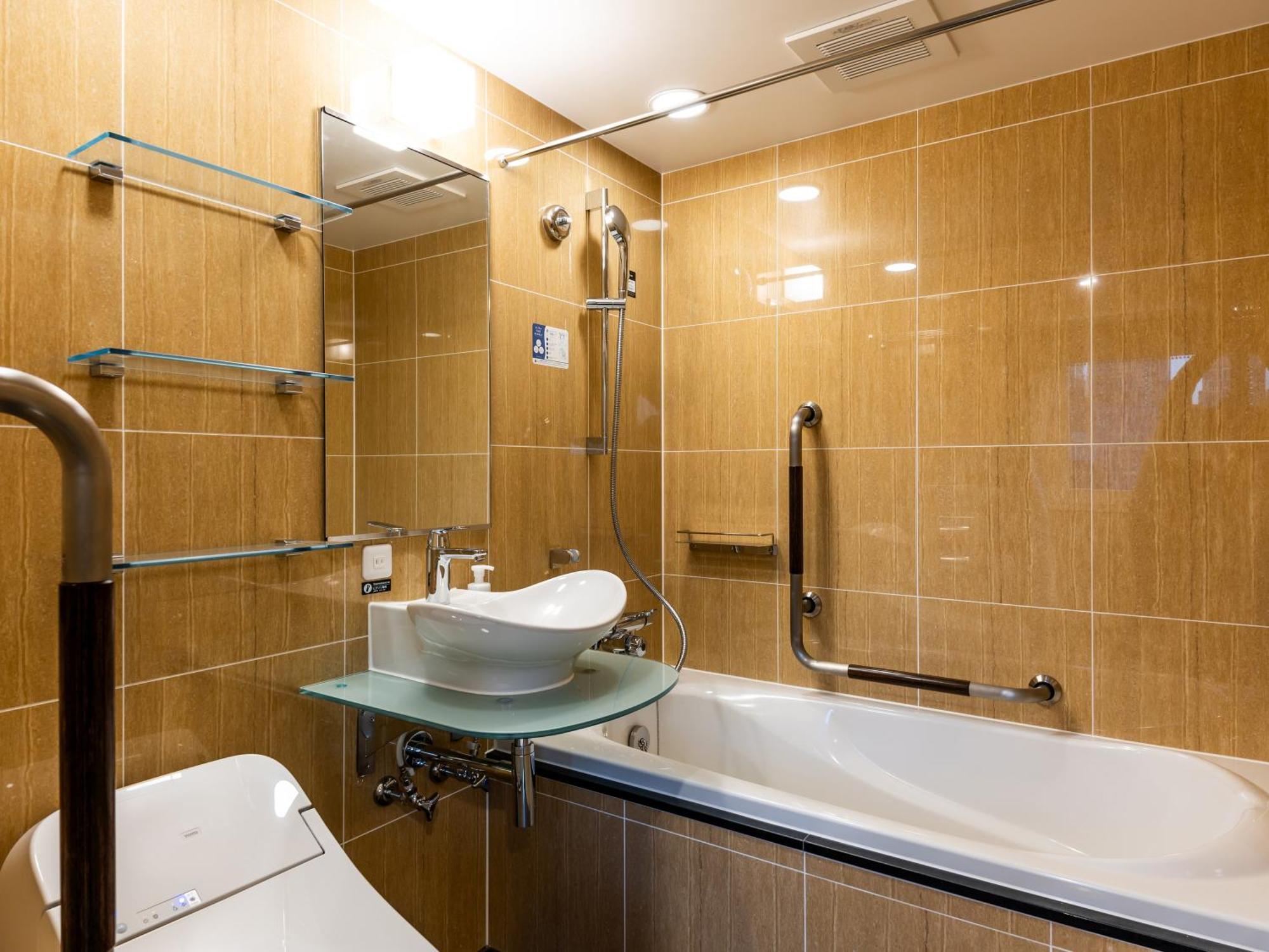 Apa Kayabacho Hachobori Ekimae Hotel 3*