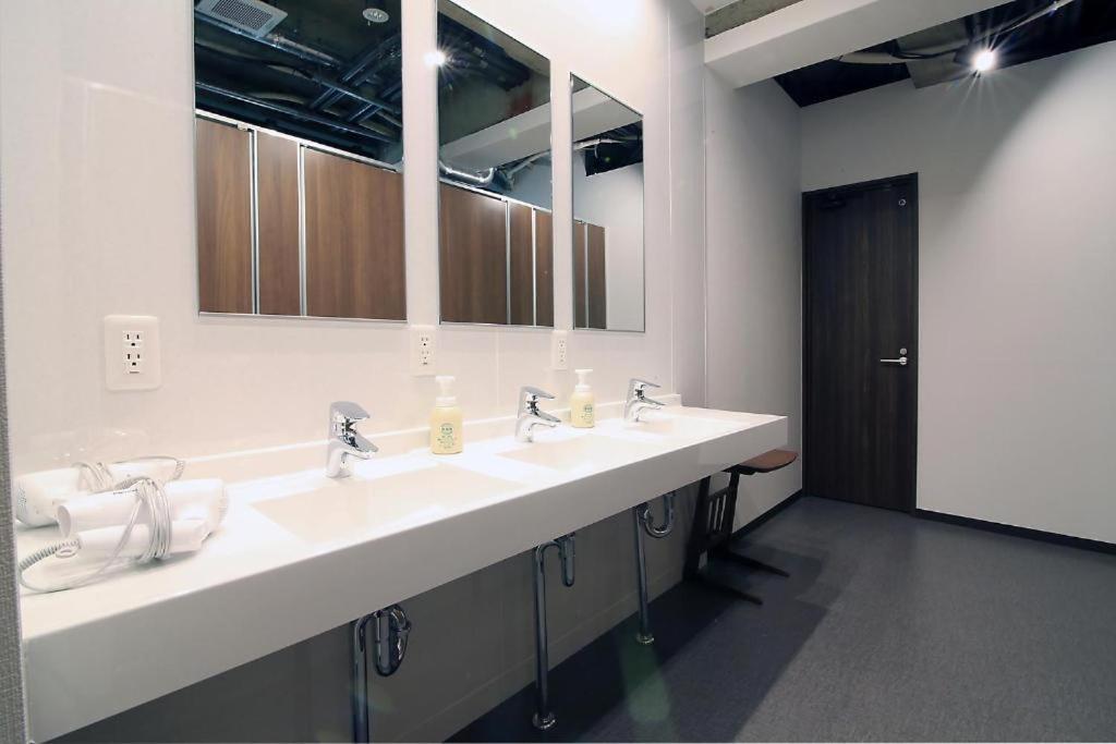 Bee-hive Sugamo - Male Only Hostel