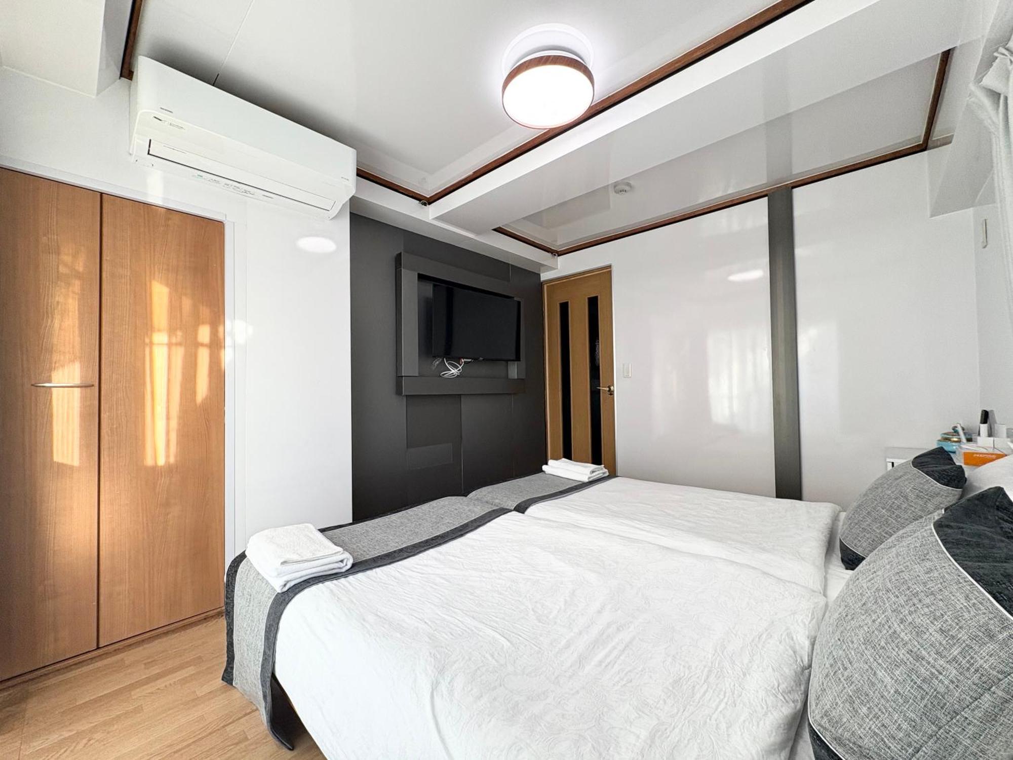Apartment Ueno正和ビル *