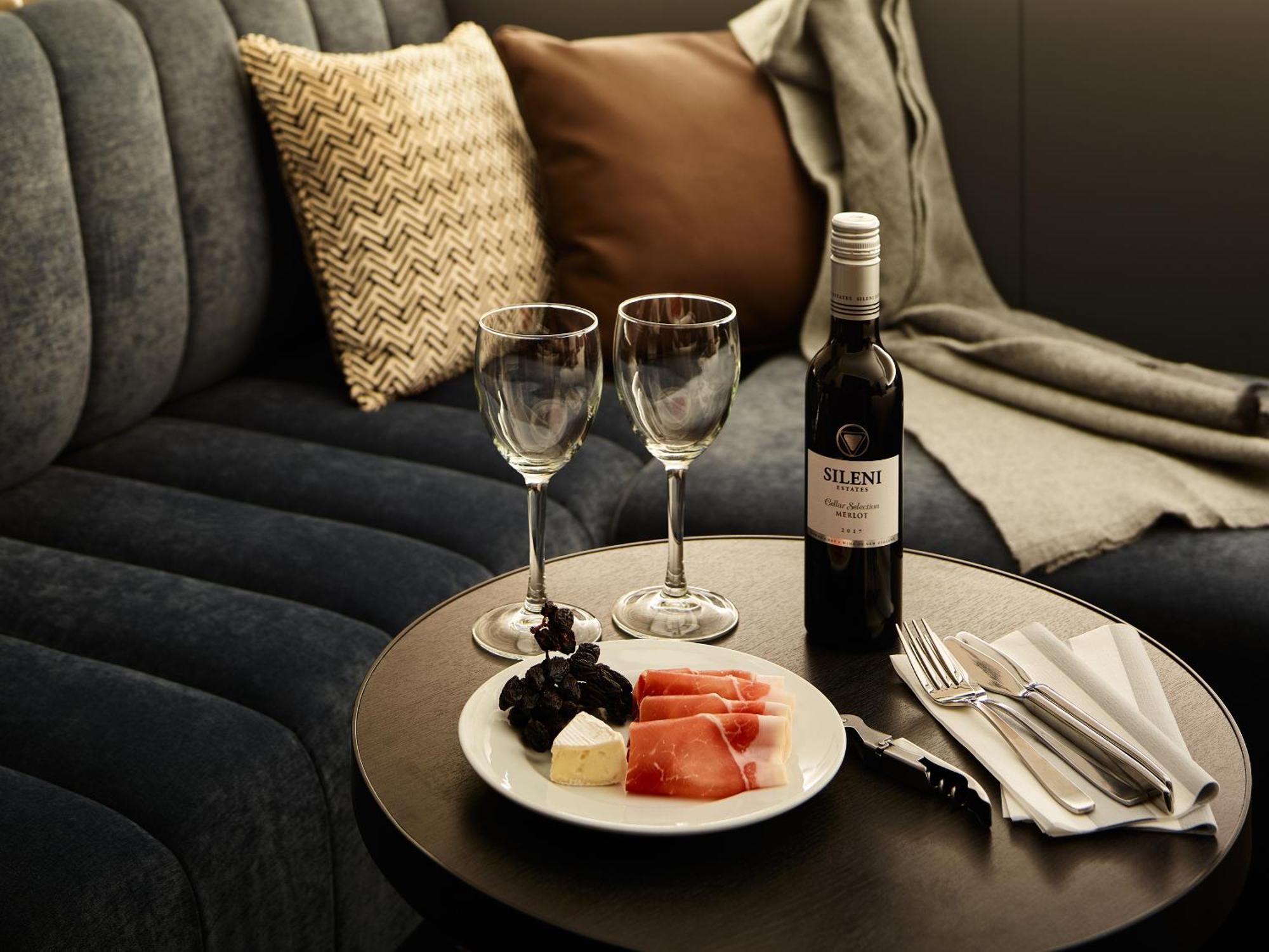 Hotel Mitsui Garden Shiodome Italia-gai - 4*