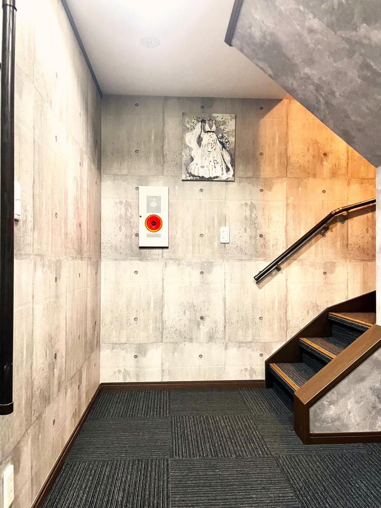 Re Room301 Apartment