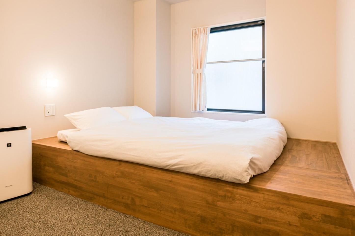 &and Kuramae West Hostel