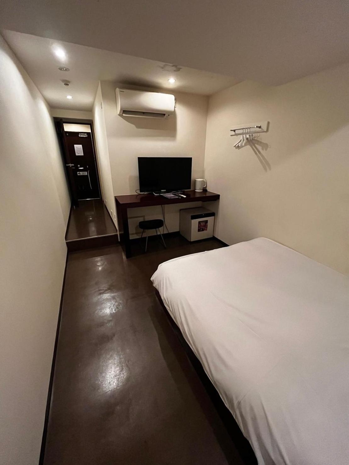Hills Gotanda Love hotel 2*