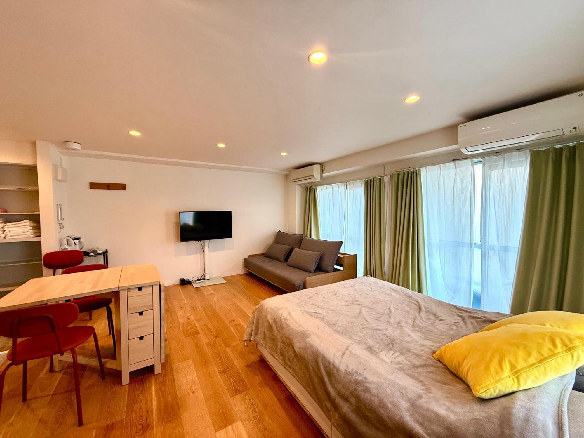 Shinjuku West302 Apartment Tokyo