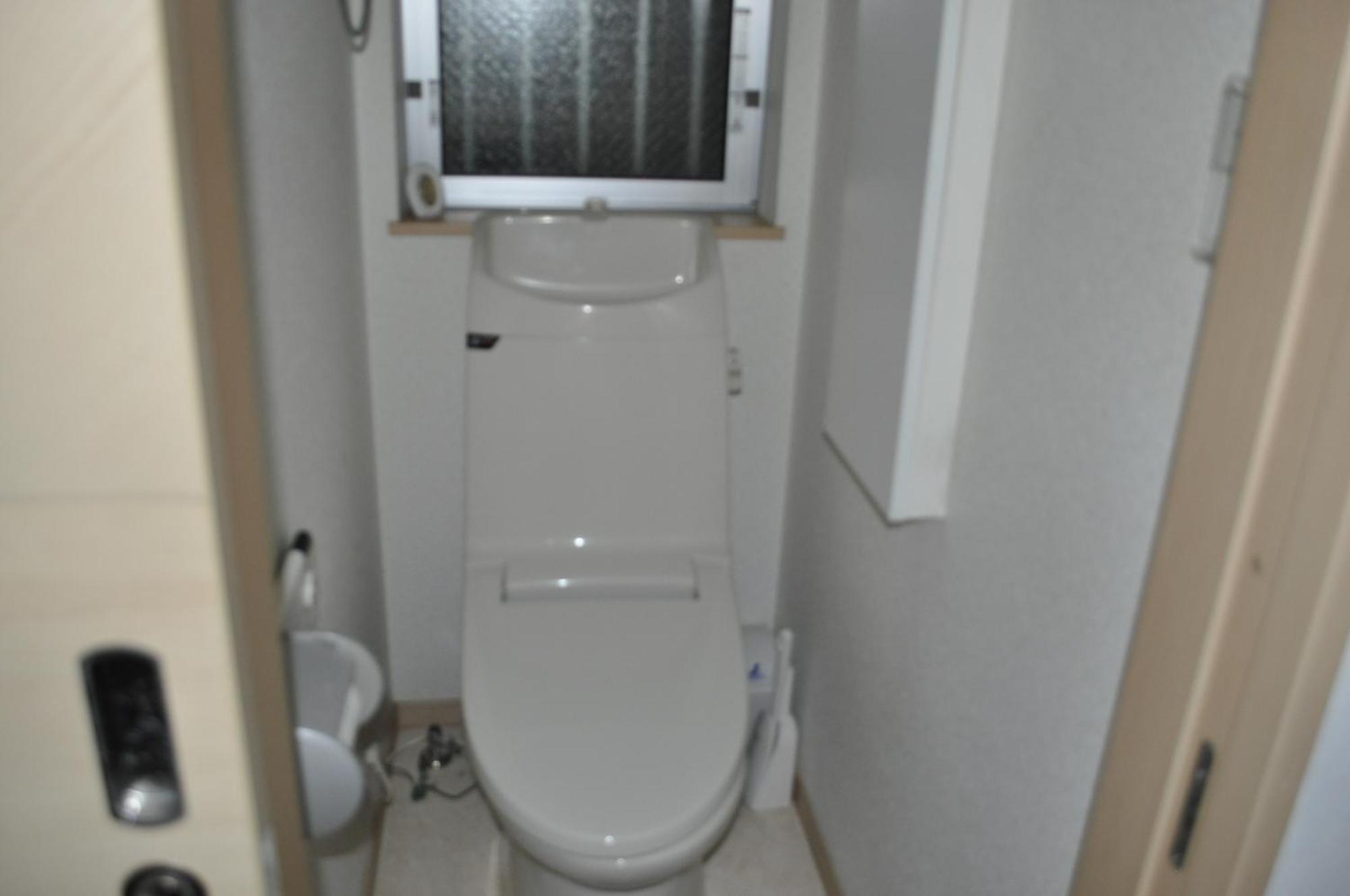 Sunny Moe Oo Apartment Tokyo