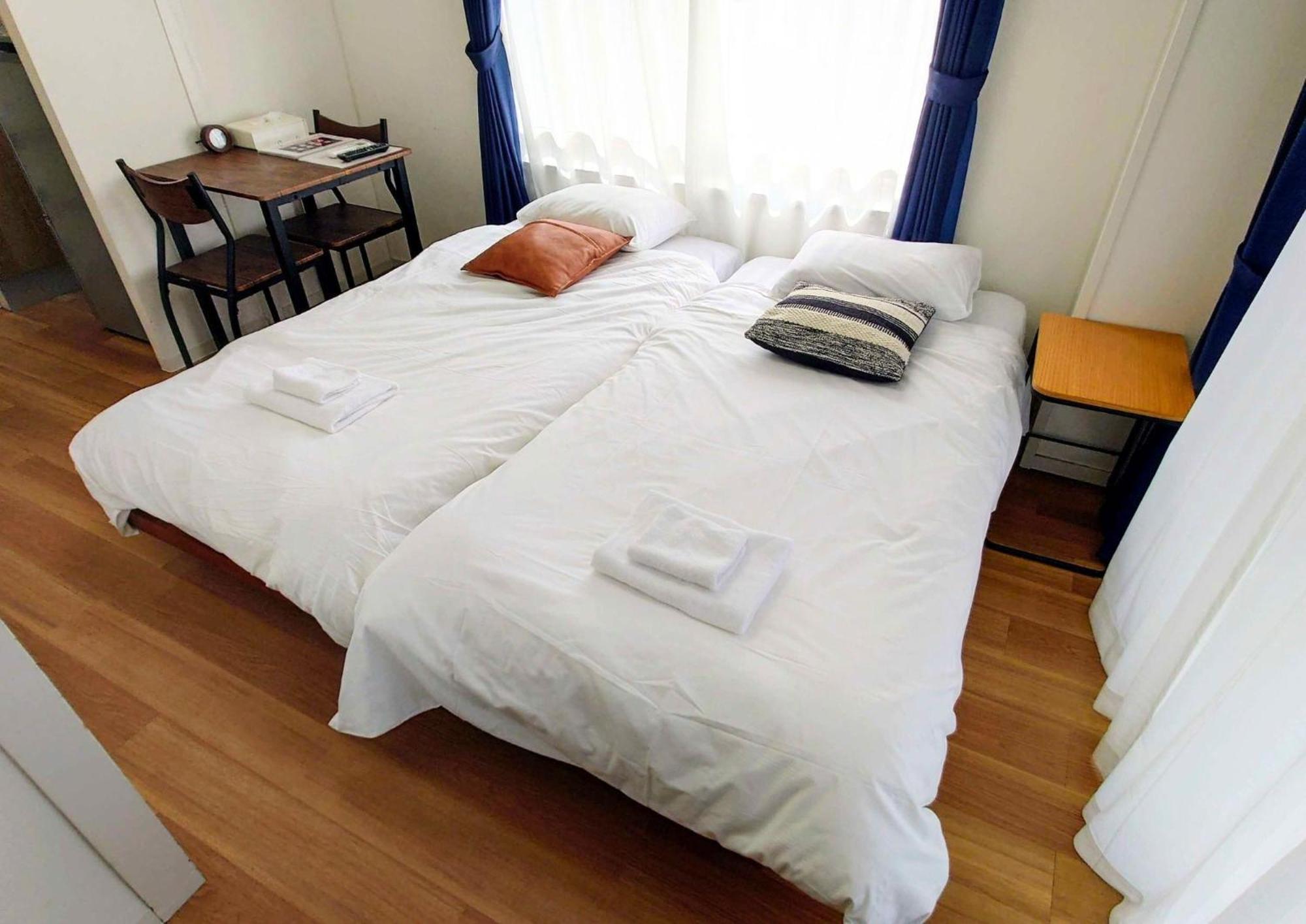 Amber Iidabashi Apartment