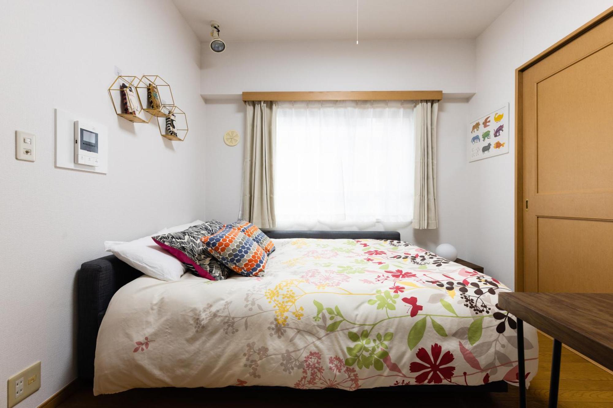 Apartment Shibuya 10min Walk Bright Modern 40sqm Tokyo