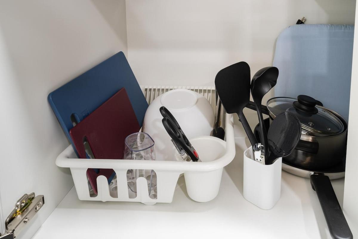 Akihabara Area! Direct To Shibuya, Narita, Haneda Apartment *