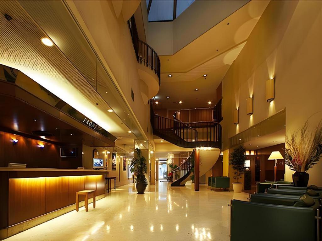 Parkside Hotel 3*