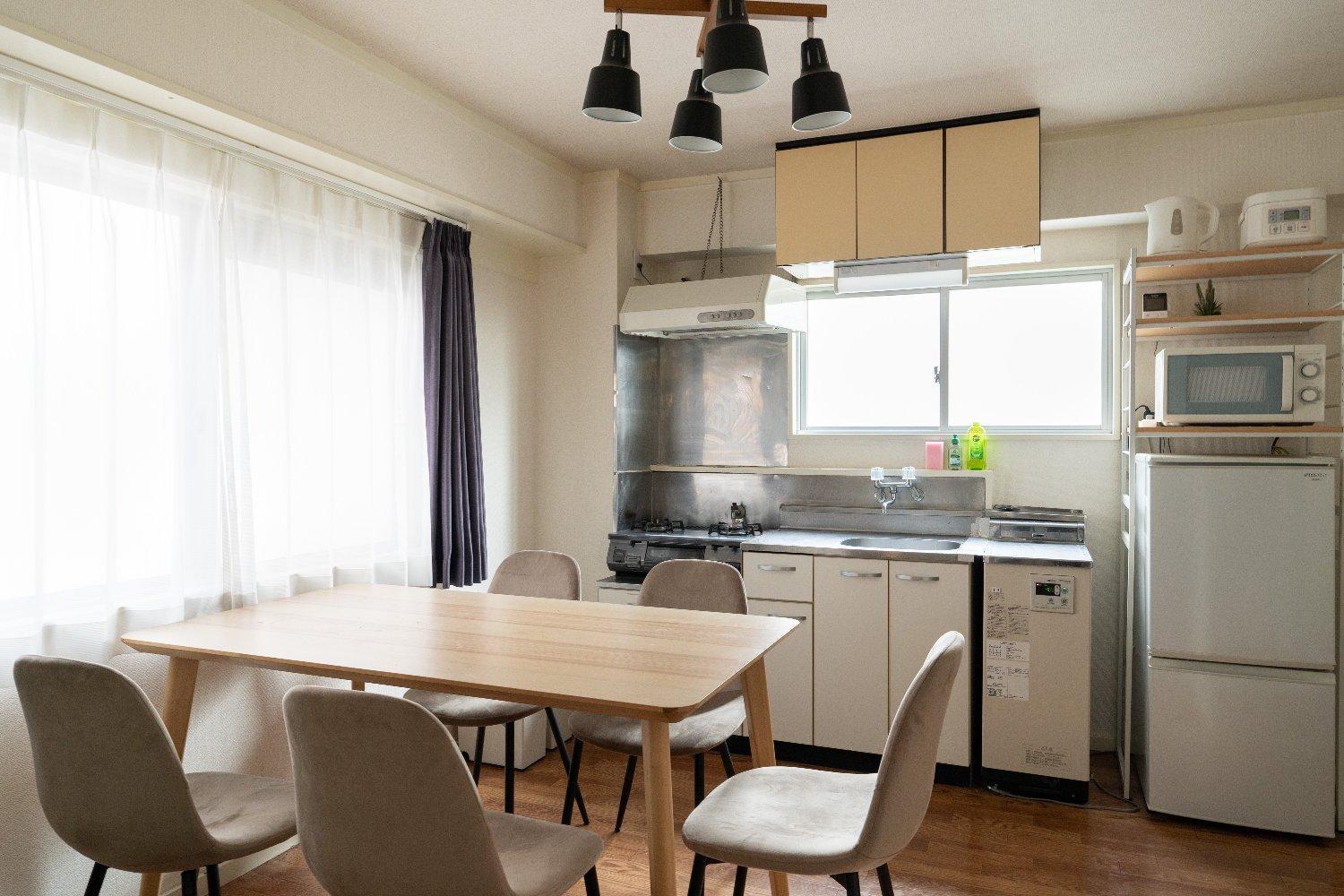 Apartment Tsukimura Building *