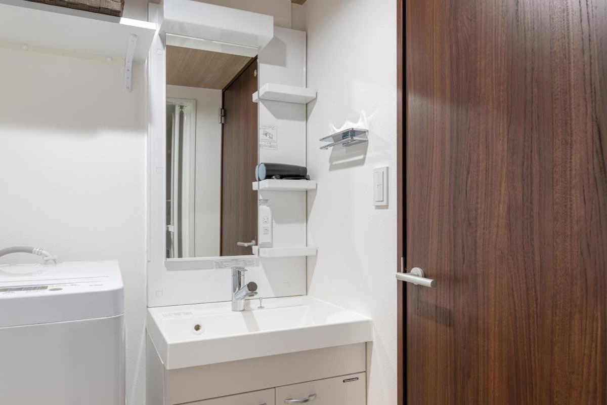 Apartment Hatagaya2chome 302 *