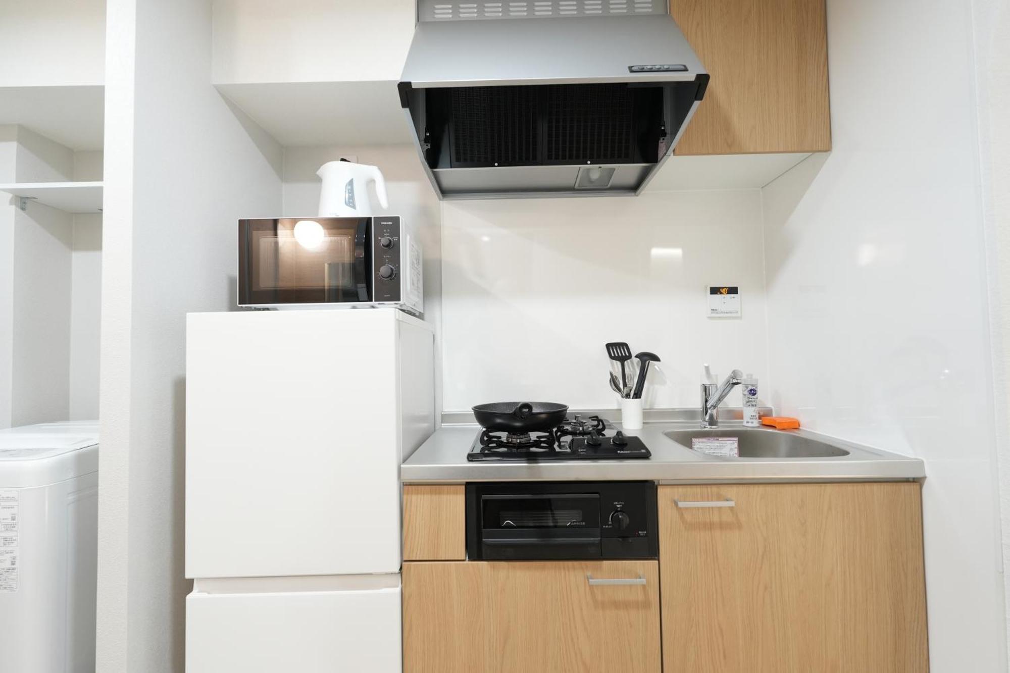 5mins Walk To Higashi-nakano Station, Comfortable With Direct Access To Shinjuku, Zy O Y