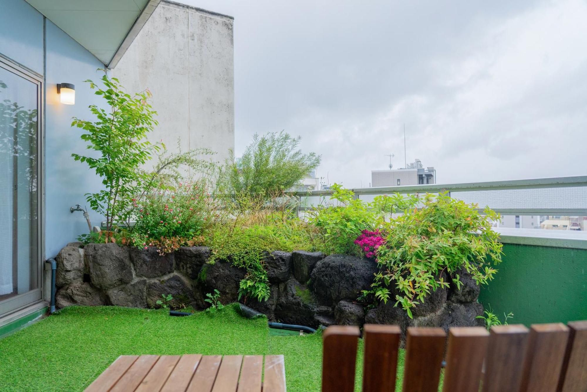Skyview Serenity Duplex Shinjuku Apartment *