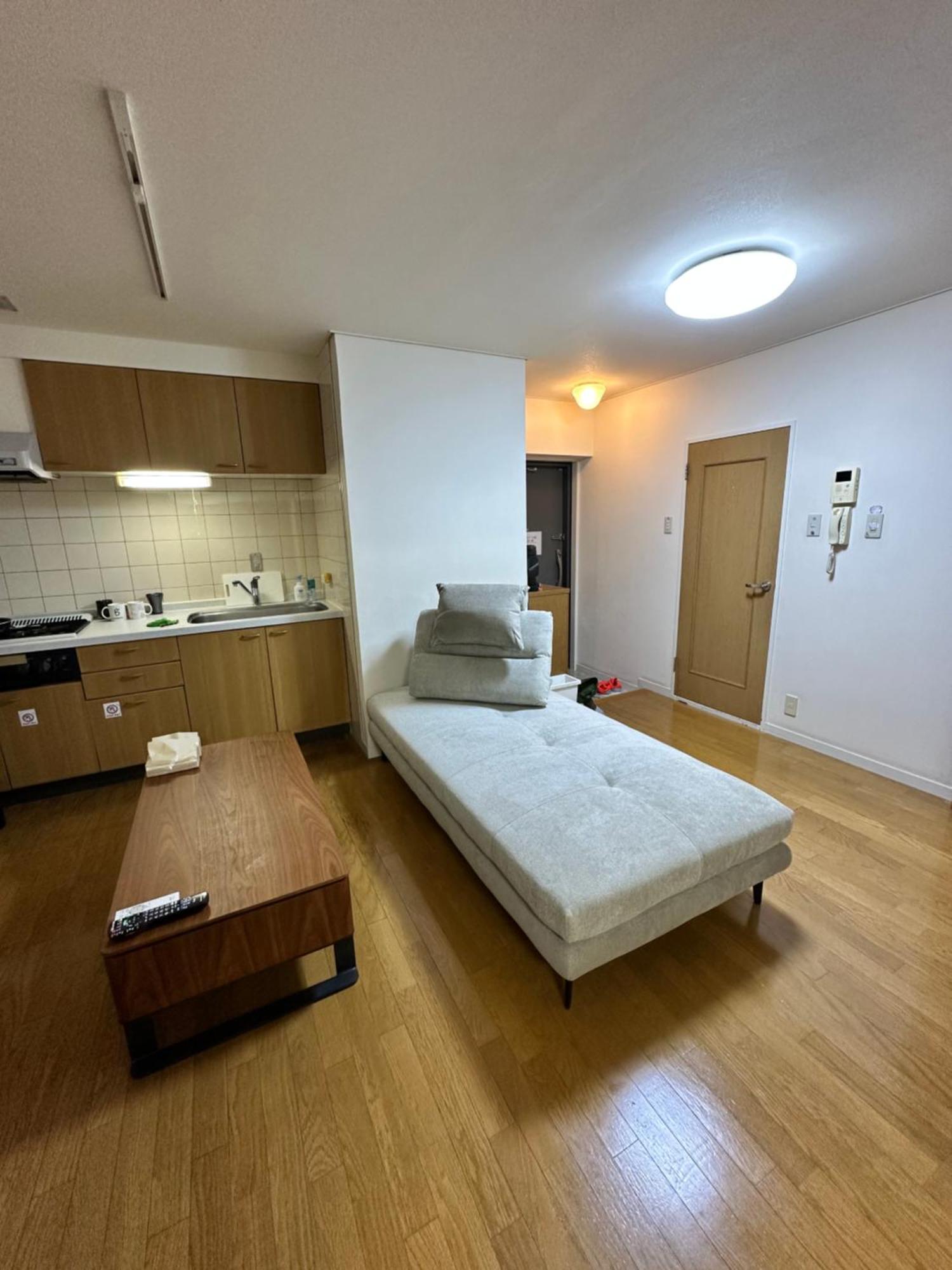 渋谷ライオンズマンション道玄坂七 Apartment *