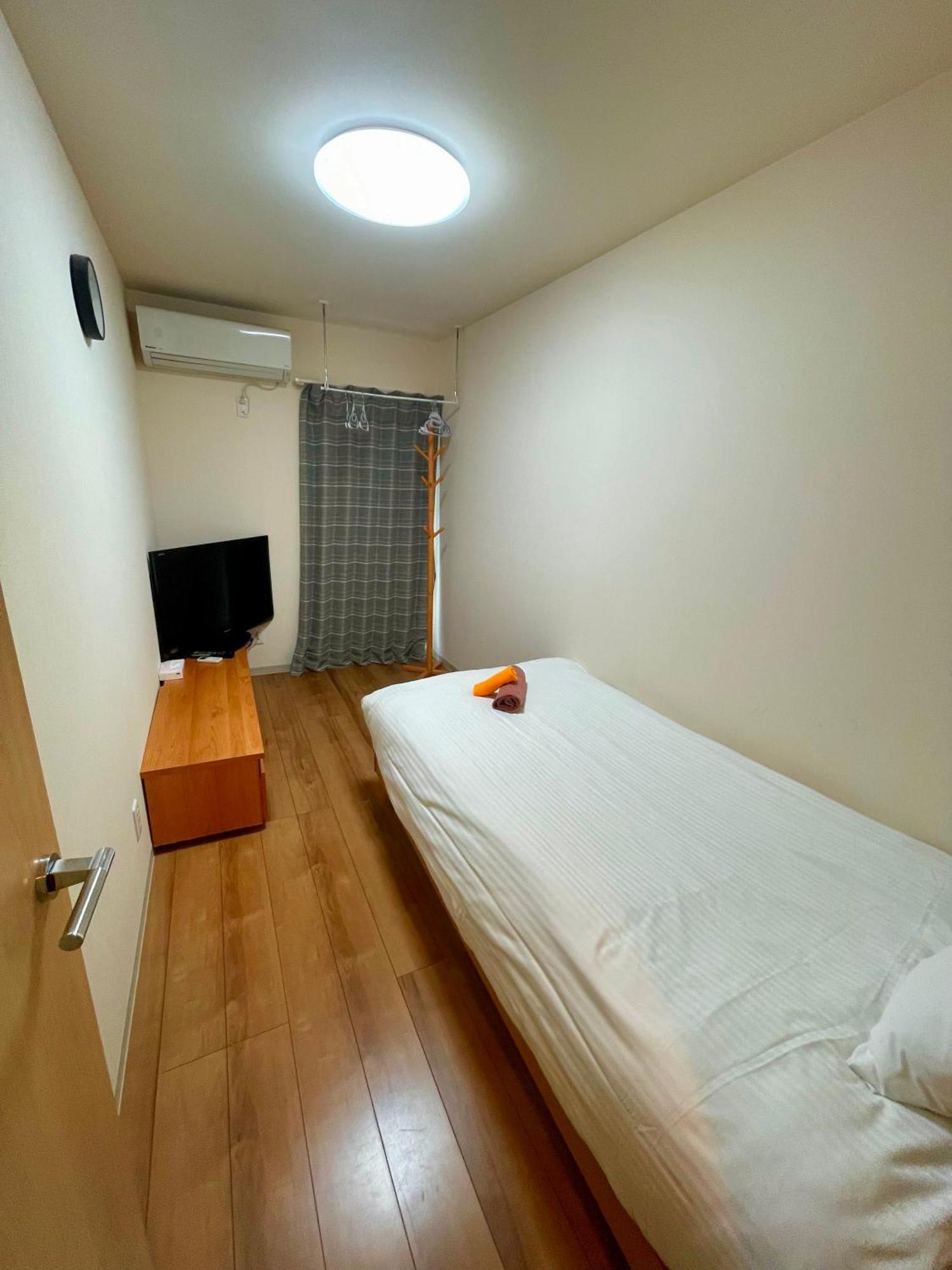 Apartment Uhome Kamiitabashi *