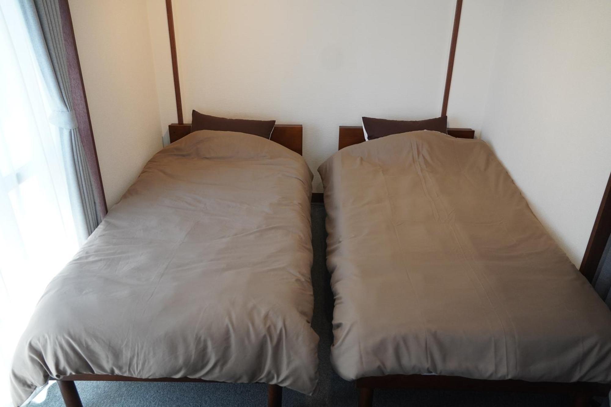 Apartment 駅から徒歩4分/ビル3階全体/広い部屋/広い屋上/和室/レインボーブリッジ/お台場 *