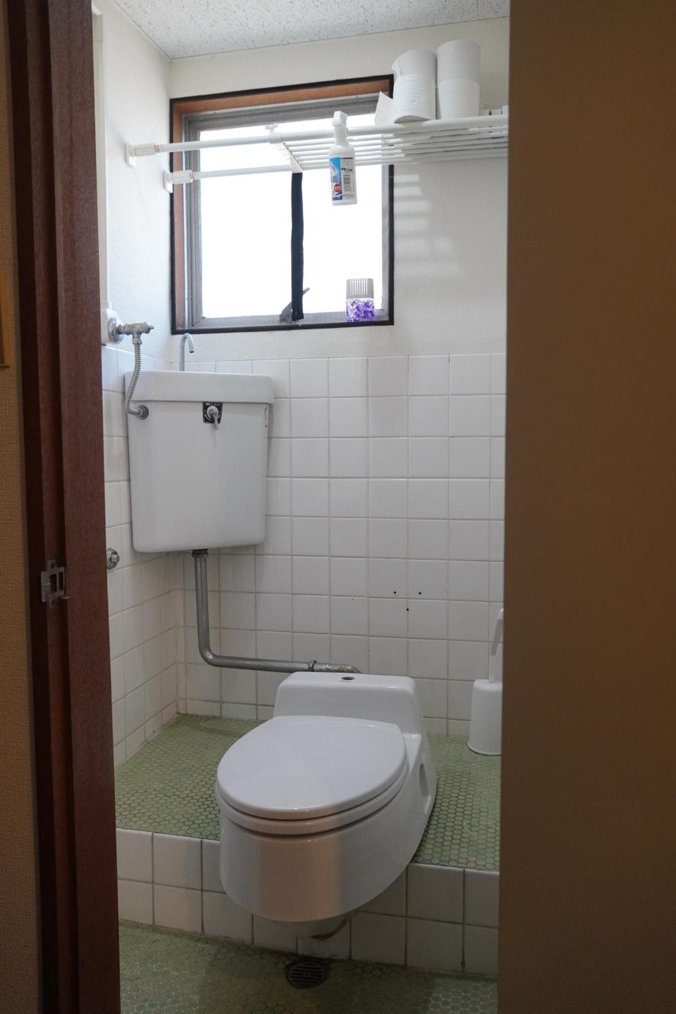 駅から徒歩4分/ビル3階全体/広い部屋/広い屋上/和室/レインボーブリッジ/お台場 Apartment Tokyo