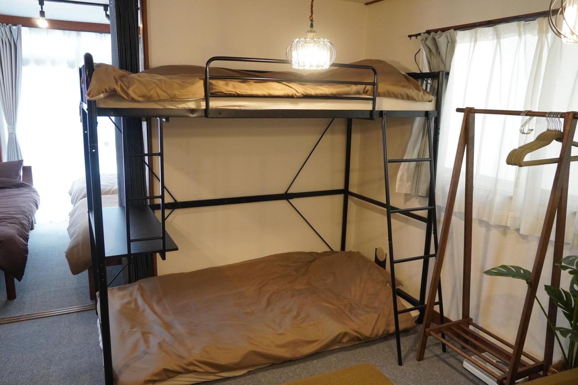 Apartment 駅から徒歩4分/ビル3階全体/広い部屋/広い屋上/和室/レインボーブリッジ/お台場 Tokyo
