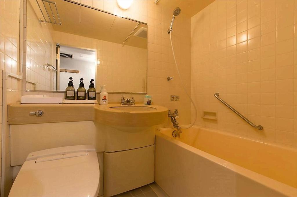 Ikebukuro Royal Higashiguchi 2*