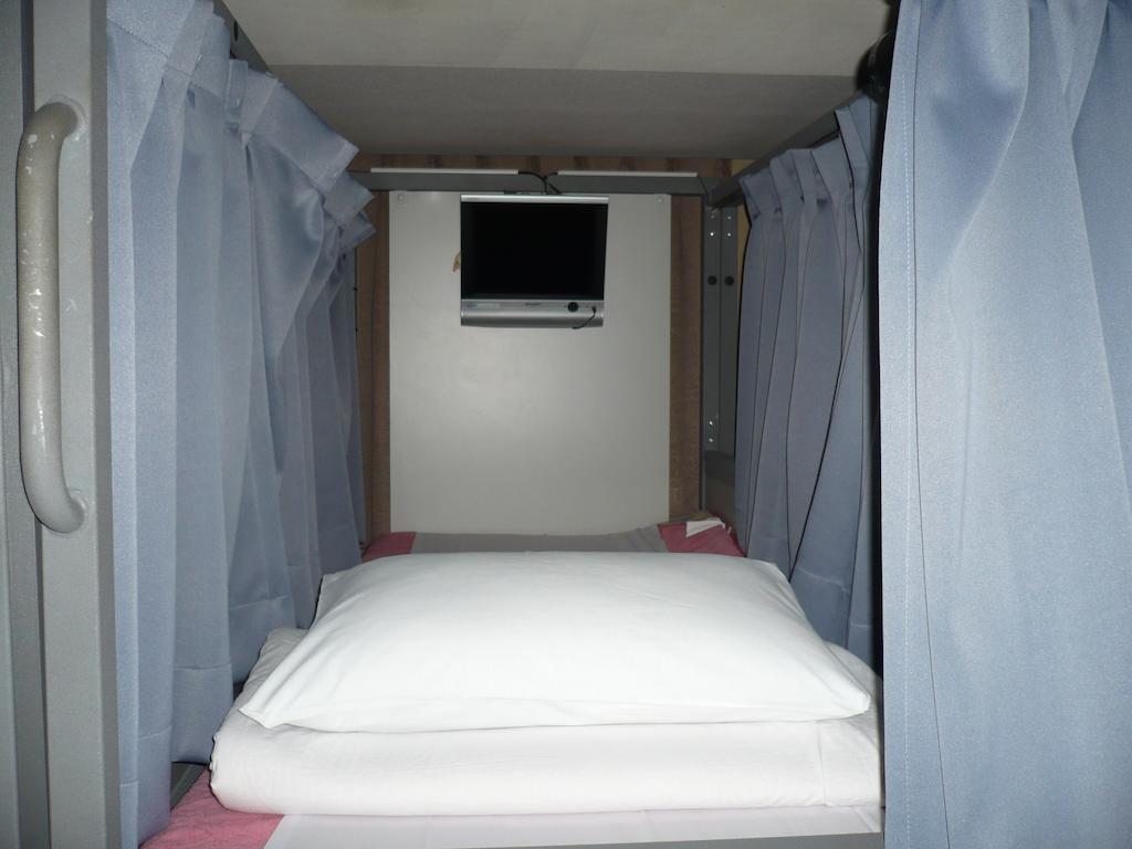 Capsule hotel Ishino Onsen Vivi *