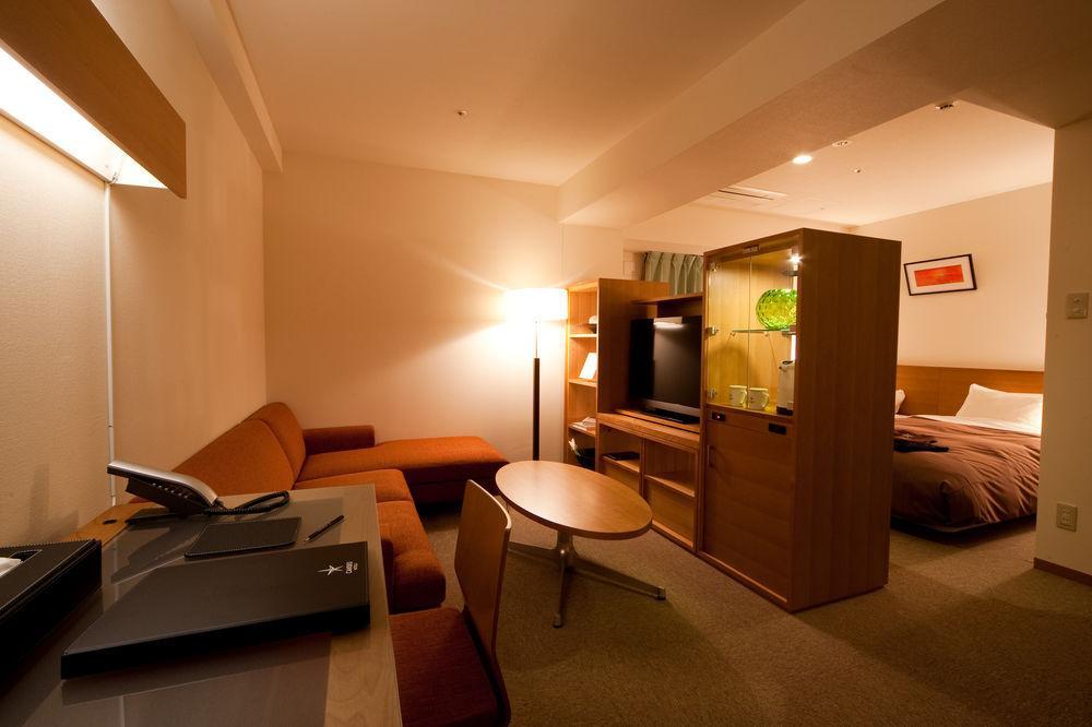 Candeo Ueno Park 3*