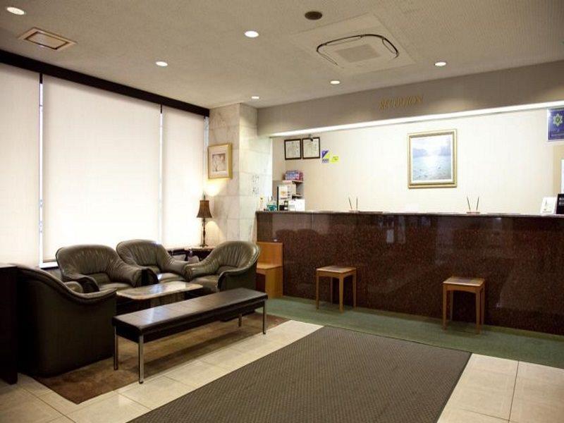 Hotel Smile Ayase Ekimae 2*
