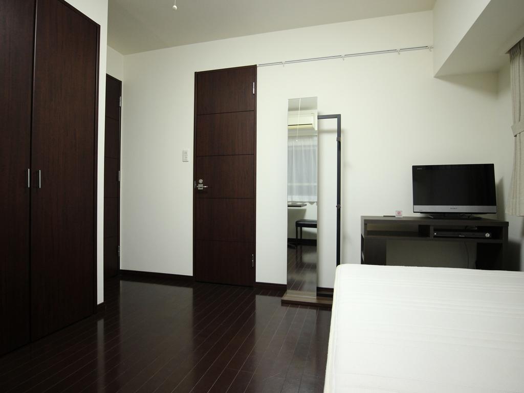 Palace Kojimachi Apartment Tokyo