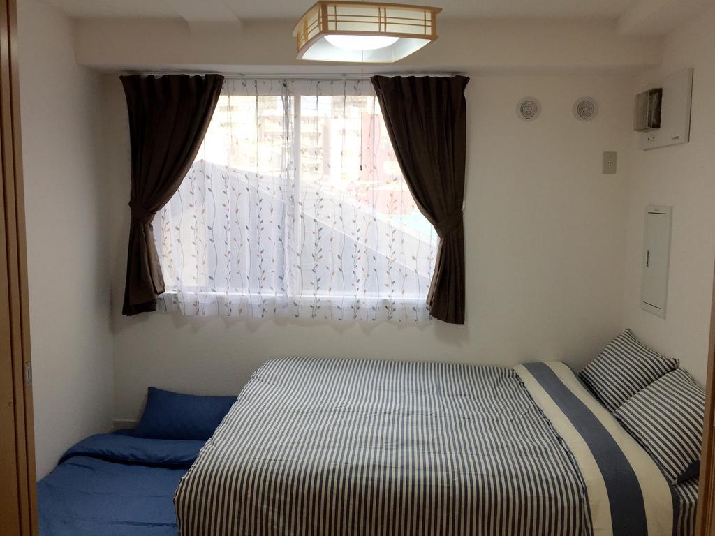 Apartment Issyuku *