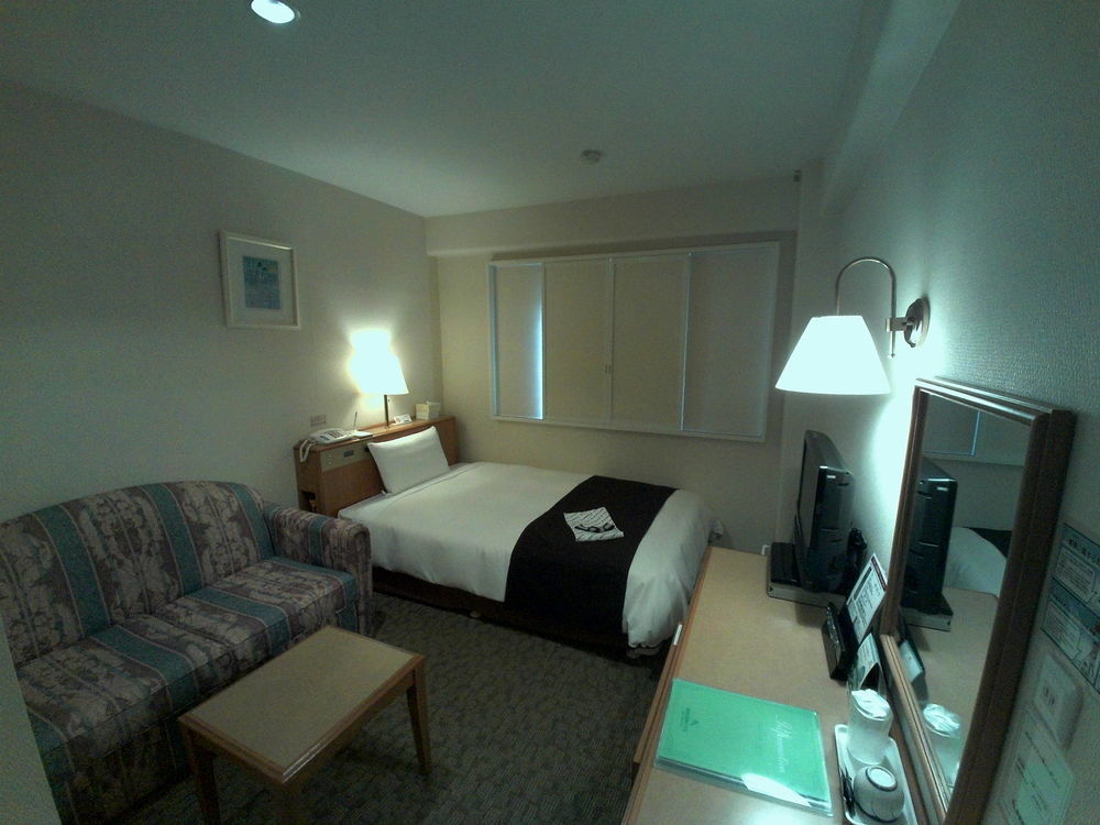 Hotel Smile Ayase Ekimae