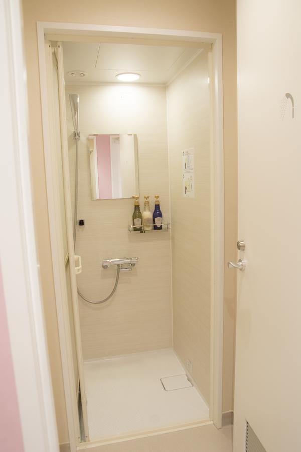 Capsule hotel Akihabara Bay