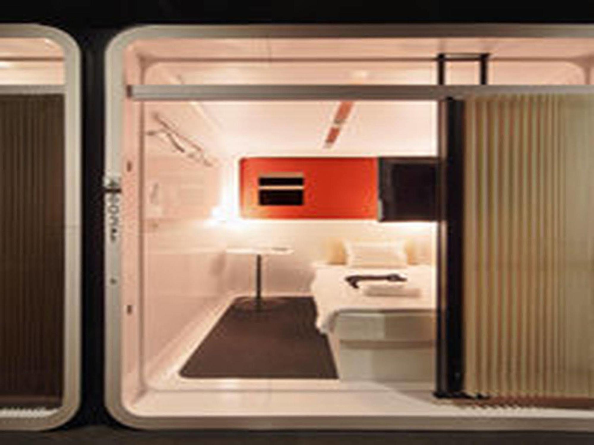 First Nihonbashiyokoyamacho Capsule hotel
