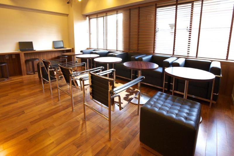 Sutton Place Ueno 3*