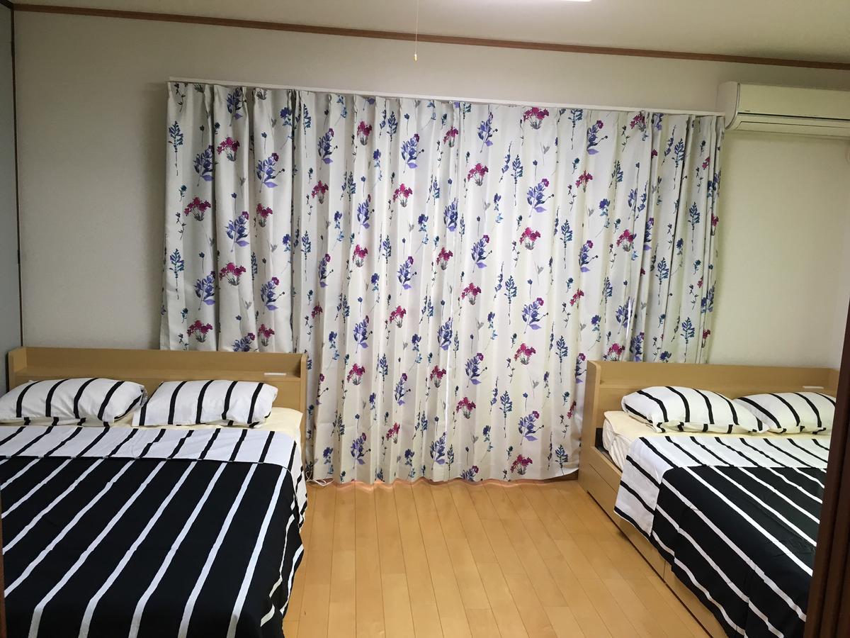 Raku Raku House Guest house Tokyo