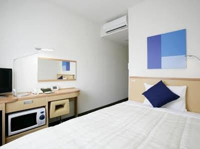 Lumiere Nishikasai Hotel 3*