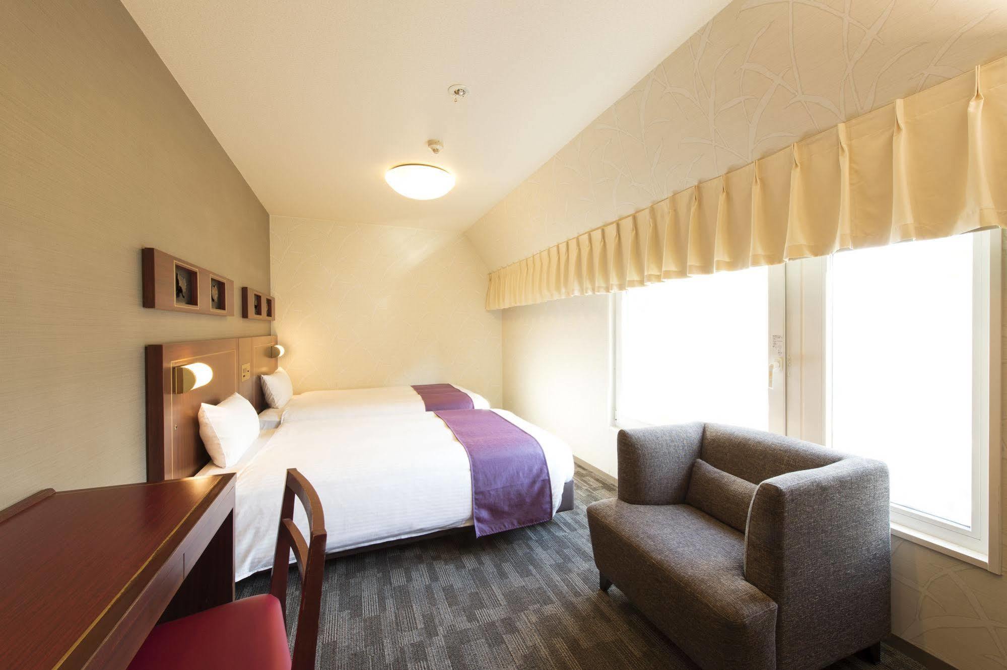 Hotel Fontaine Tokyo-jimbocho 3*