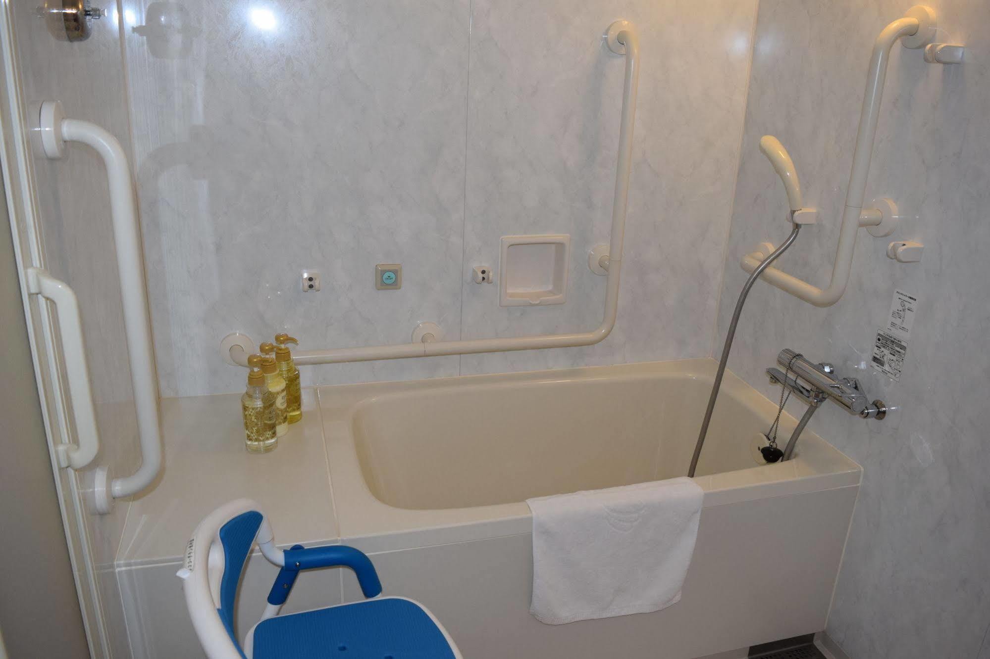 Coco Grand Kitasenju Hotel 3*