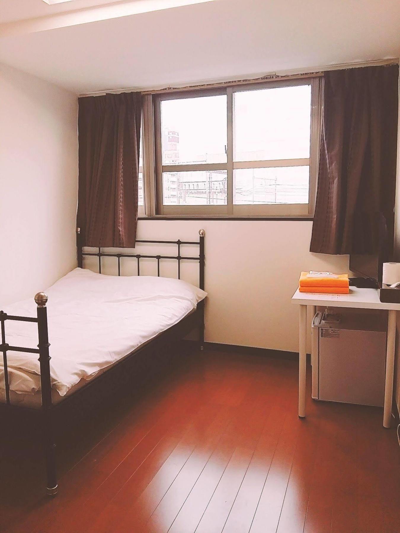 Hotel Shinjuku Oscar 2*