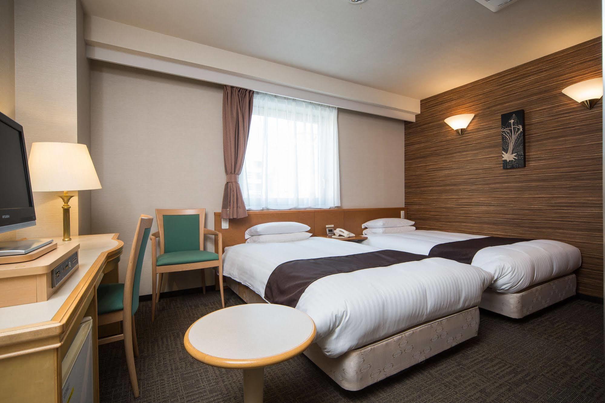 Hotel Urvest Kamata 4*