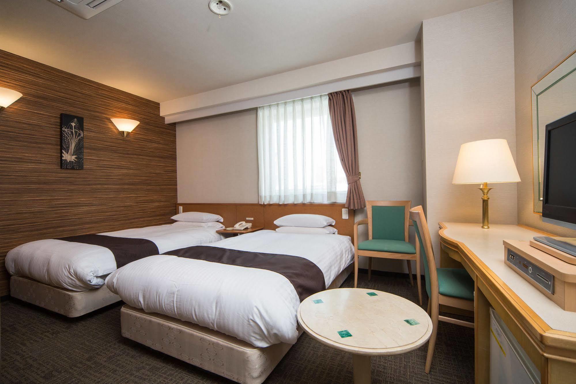 Urvest Kamata Hotel 4*