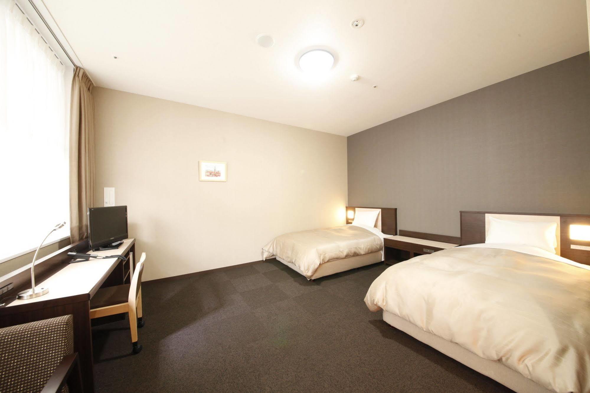 Mita Kaikan 2* Tokyo