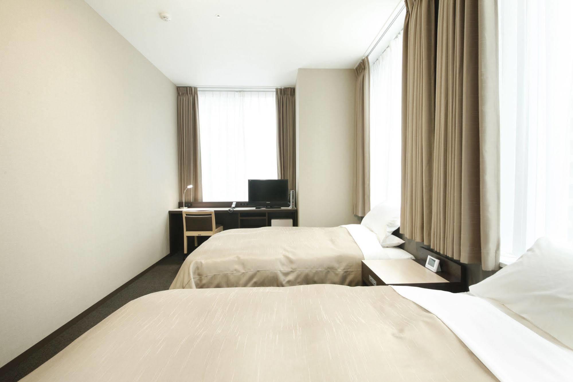 Mita Kaikan Hotel 2*