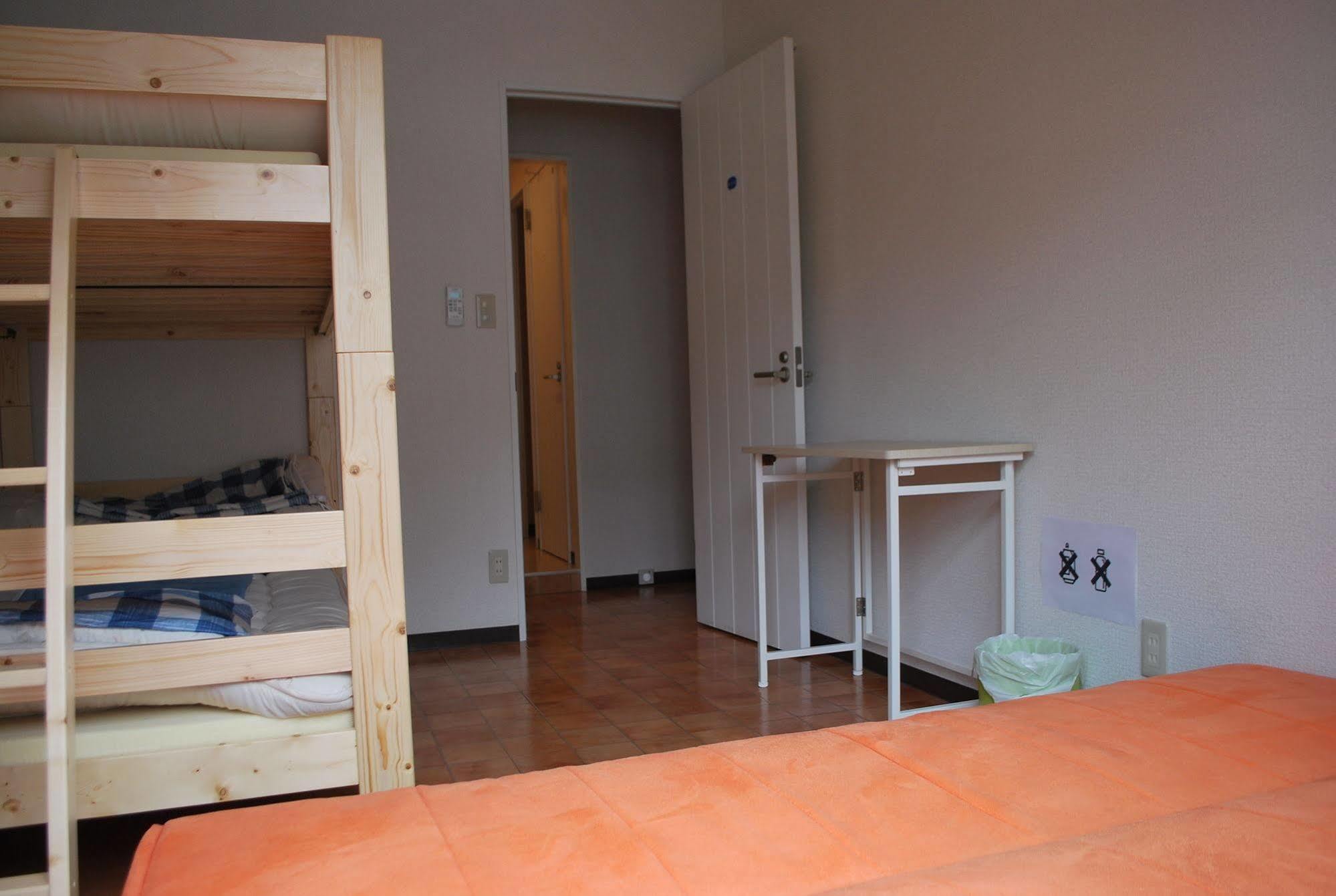 Tsubame Asakusabashi: Base With Kitchen & Laundry Tokyo