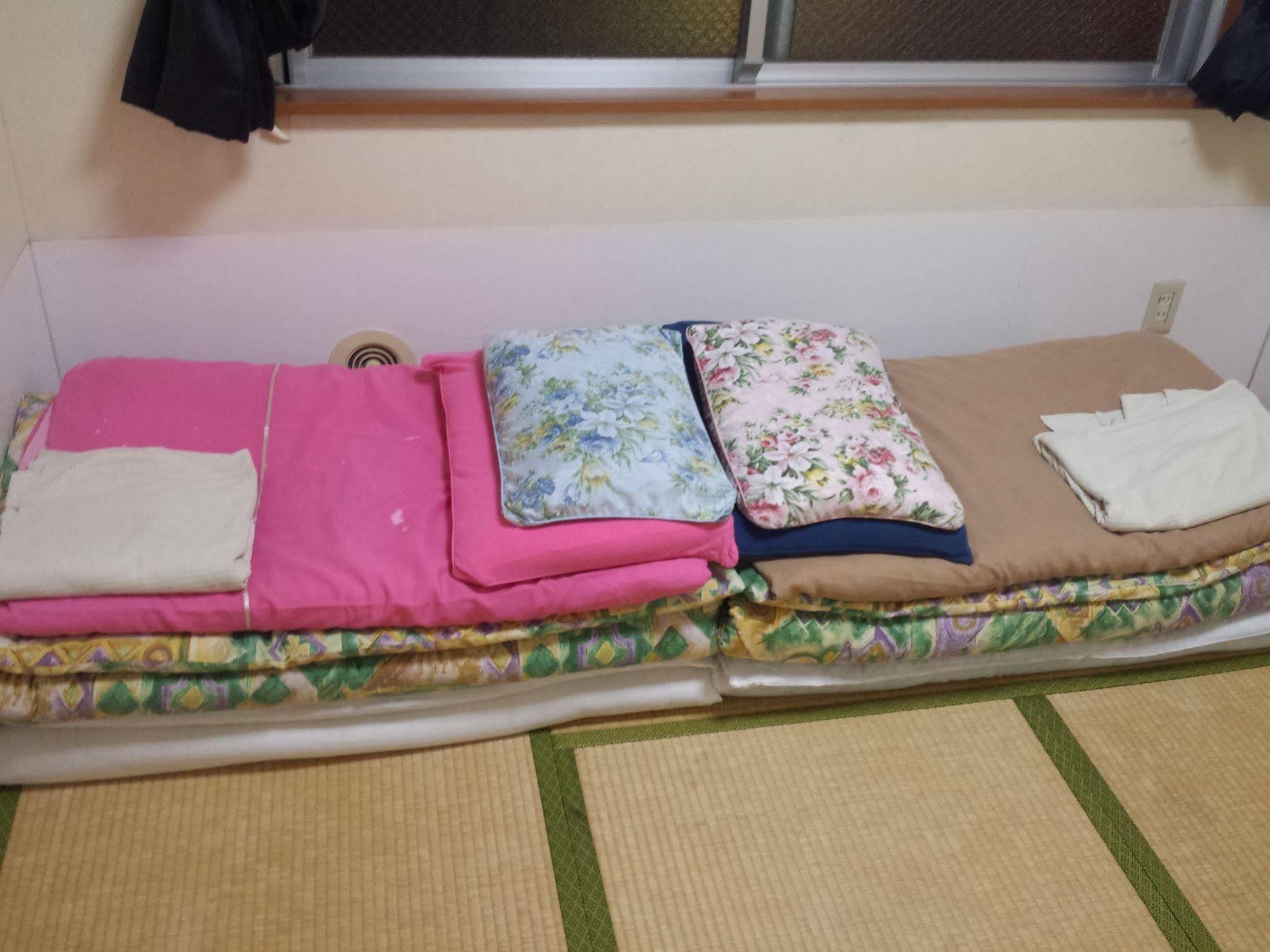 Guest house Aizuya 2*
