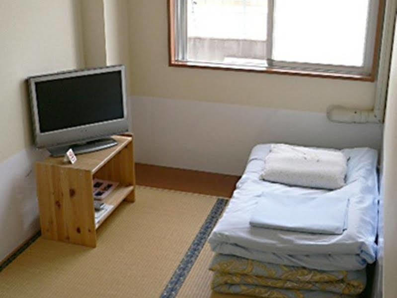 Aizuya Guest house 2*
