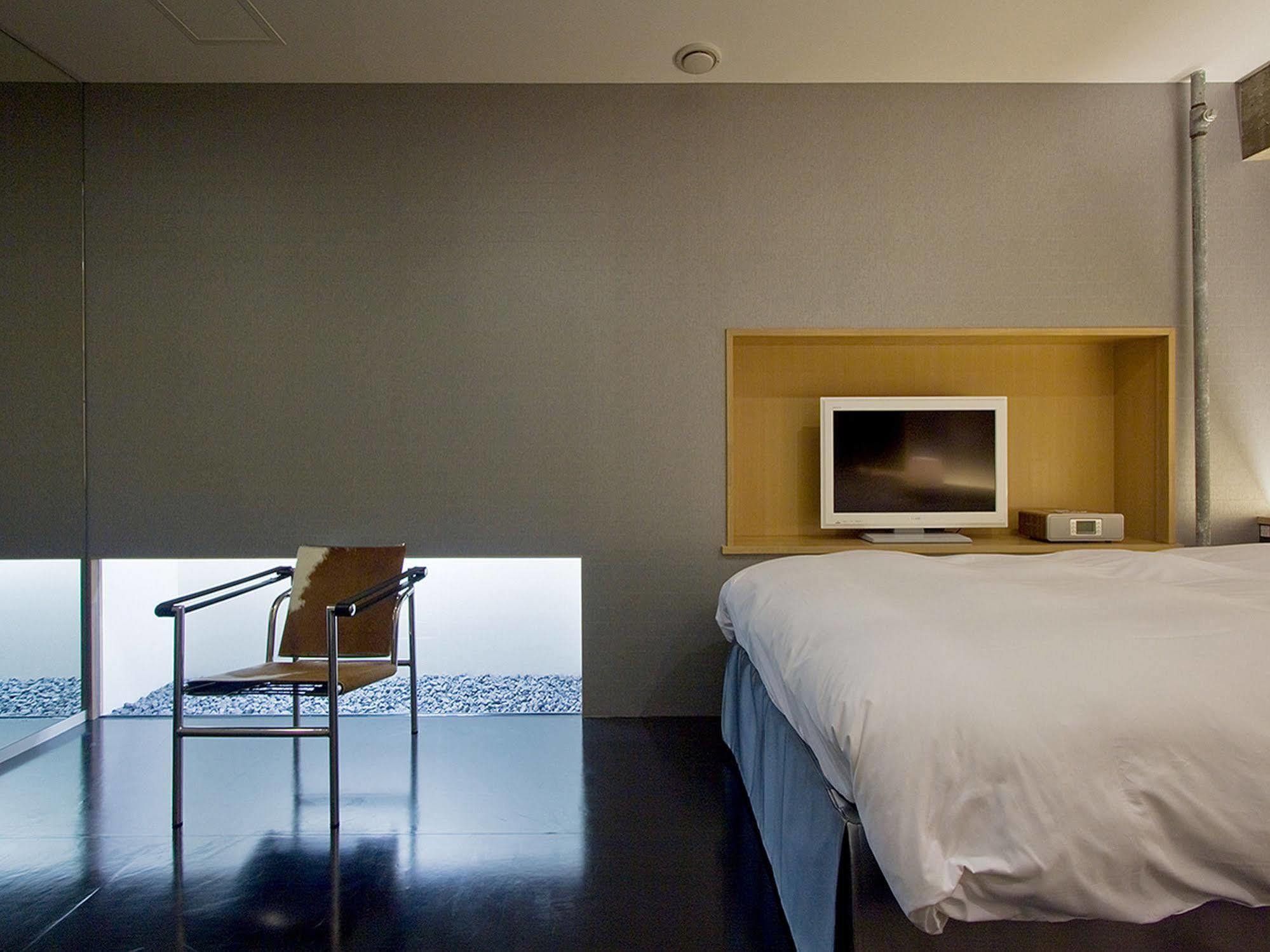 Shinjuku N.u.t.s Hotel 2*