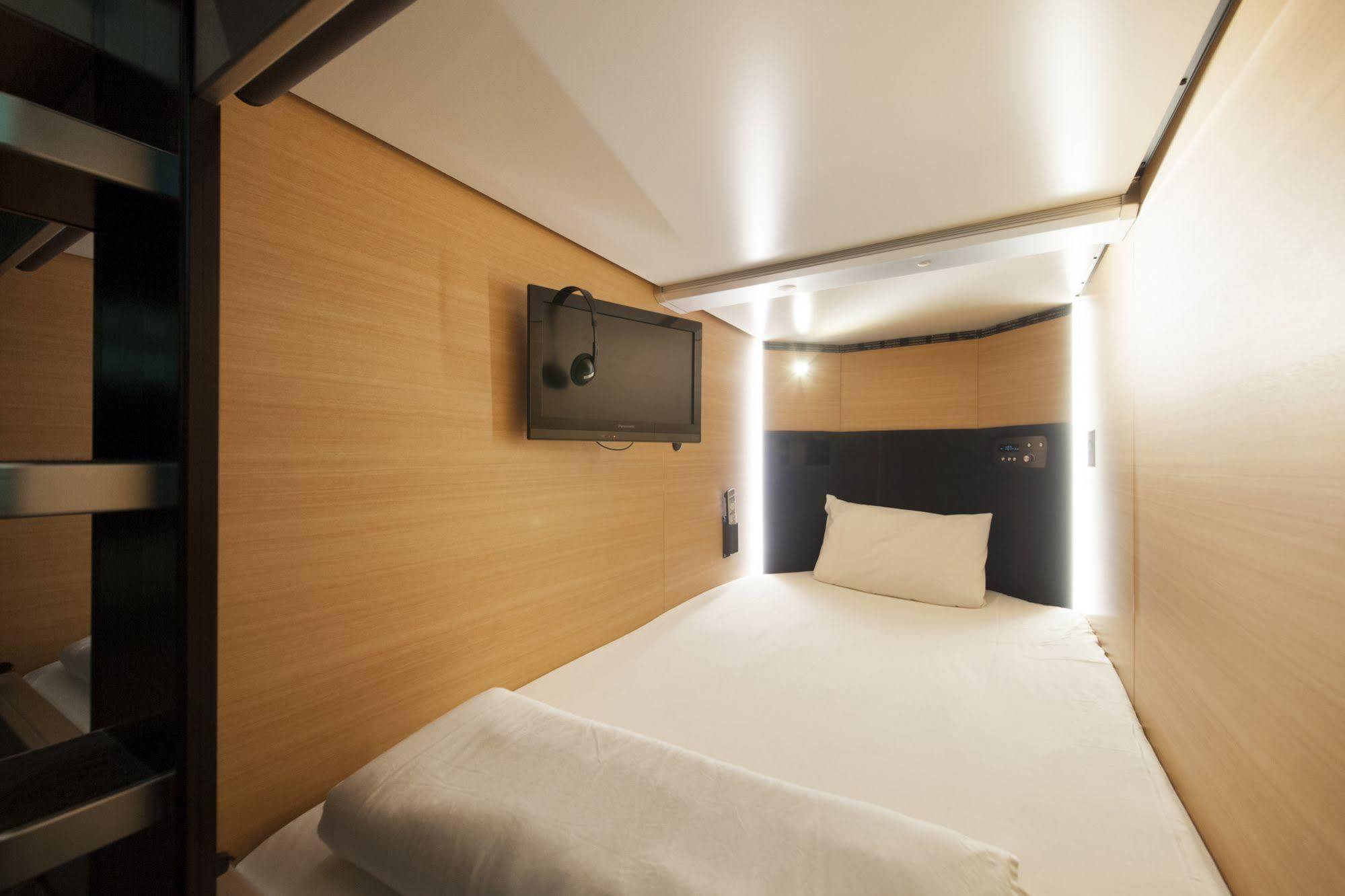 Hotel Ueno Station Oriental 1 Male Only 2*