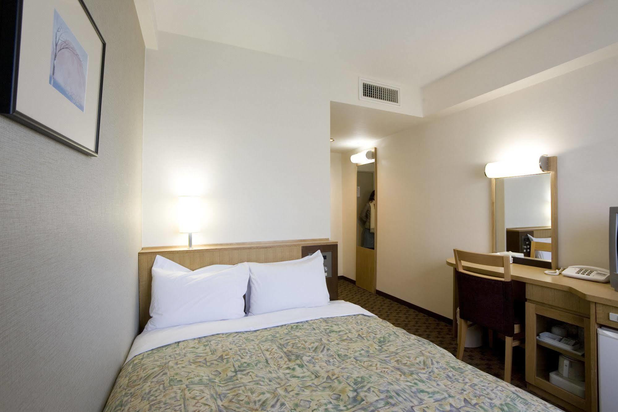 Unizo Asakusa 3*