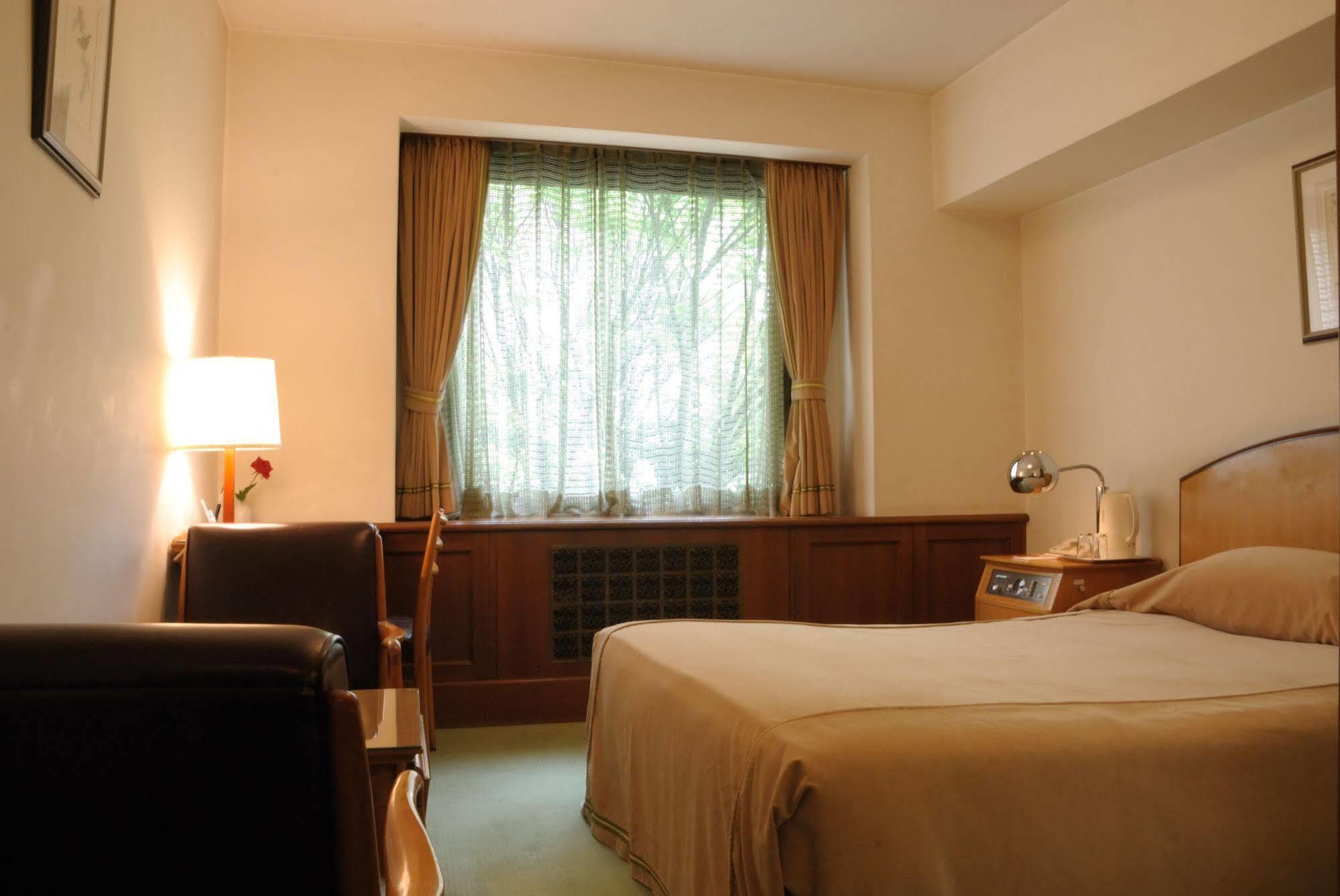 Hilltop Hotel