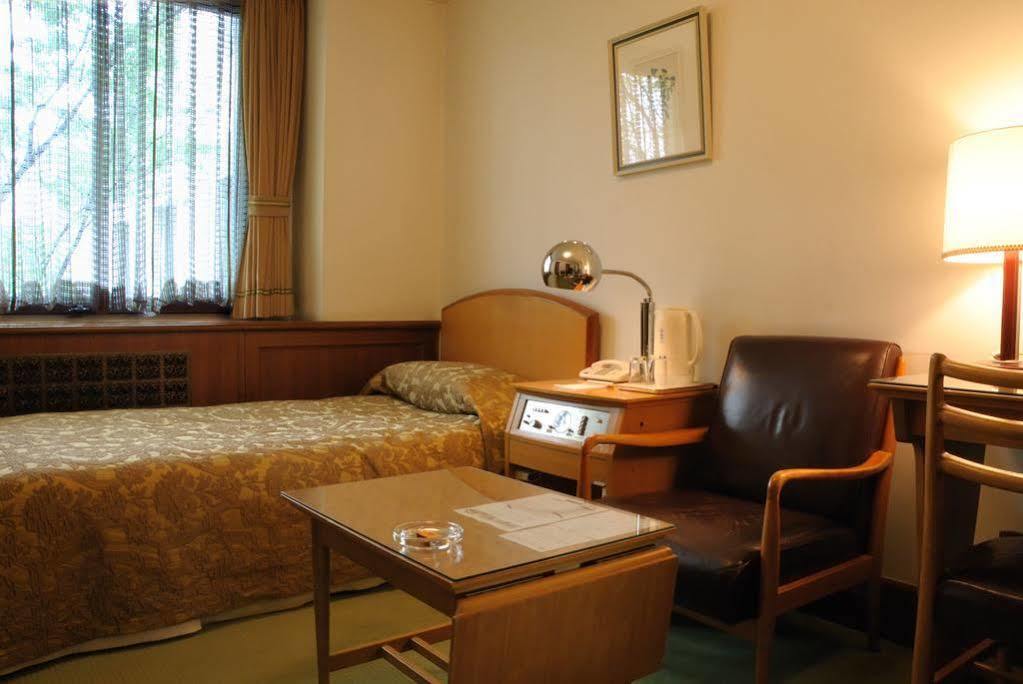 Hilltop 3*