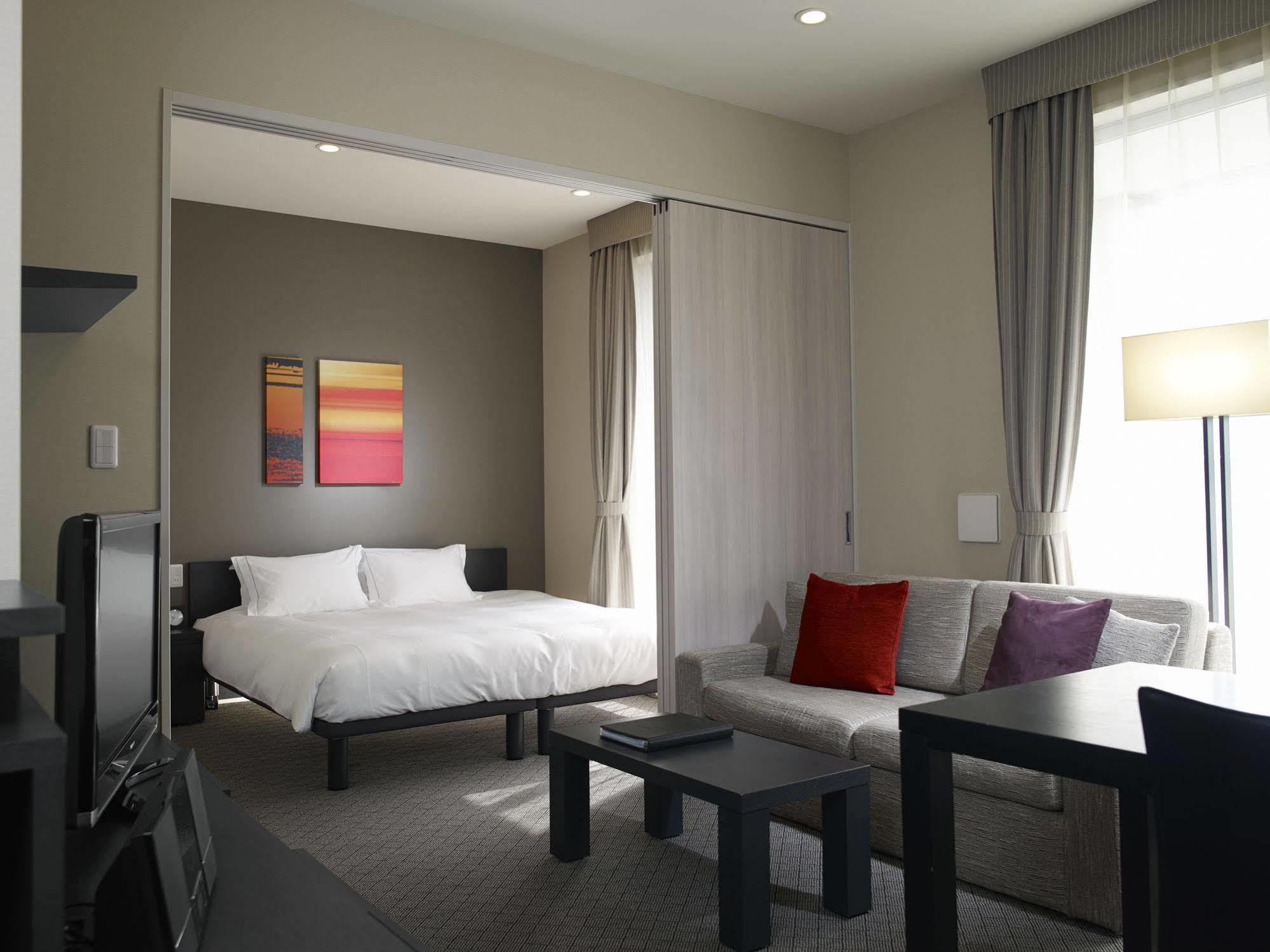 Oakwood & Ariake Aparthotel 4*